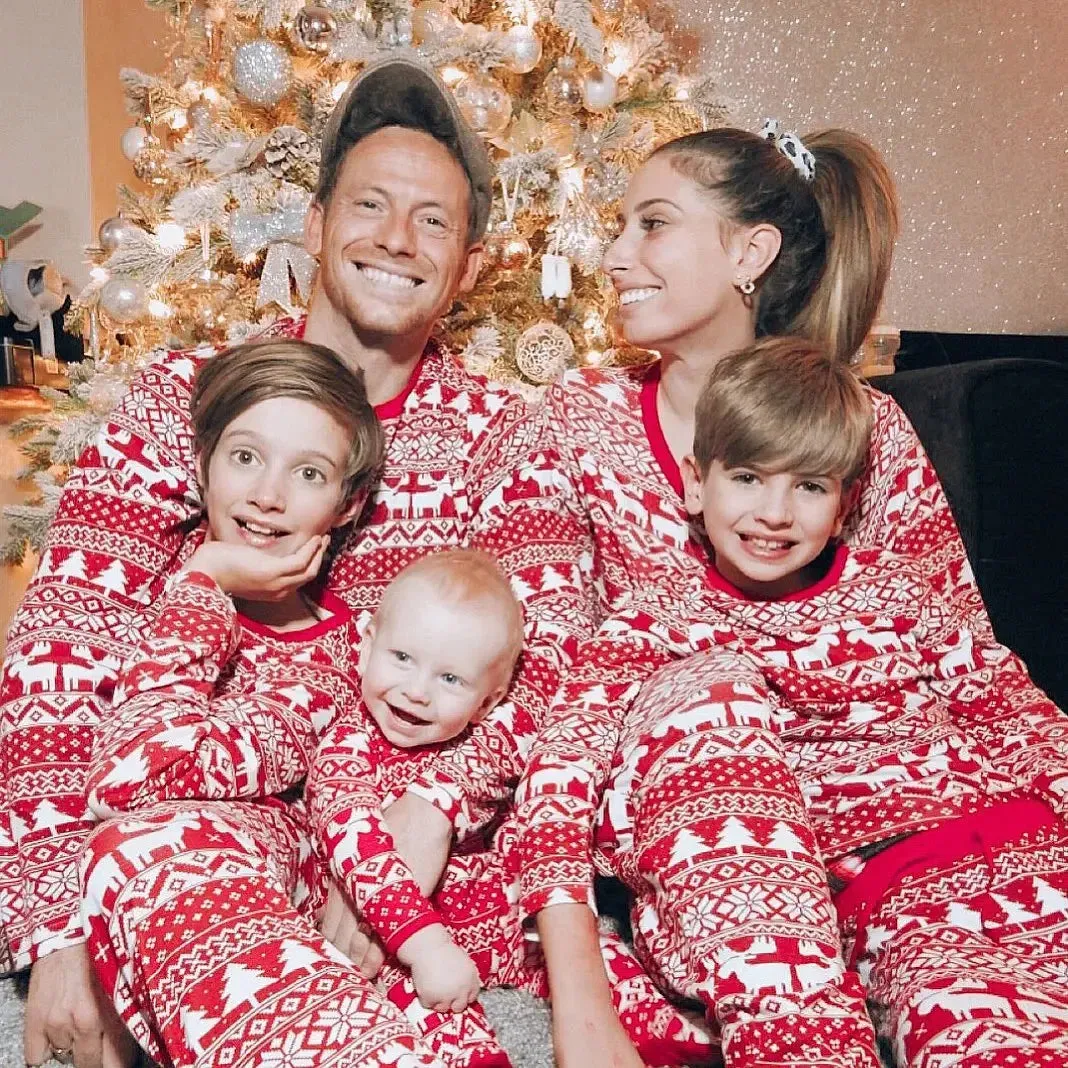 2024 Elegant Christmas Matching Pajama Set For The Whole Family