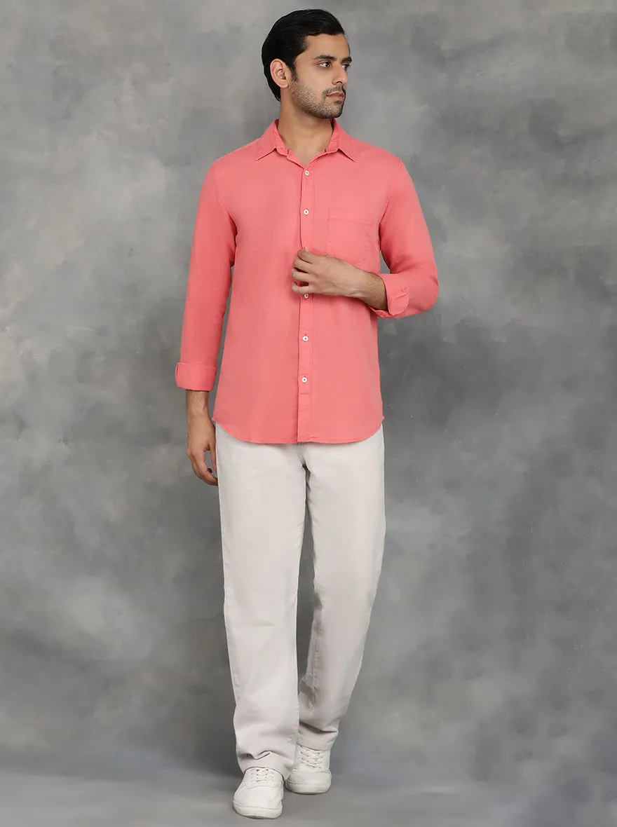 Coral Pink Solid Slim Fit Casual Shirt | JadeBlue