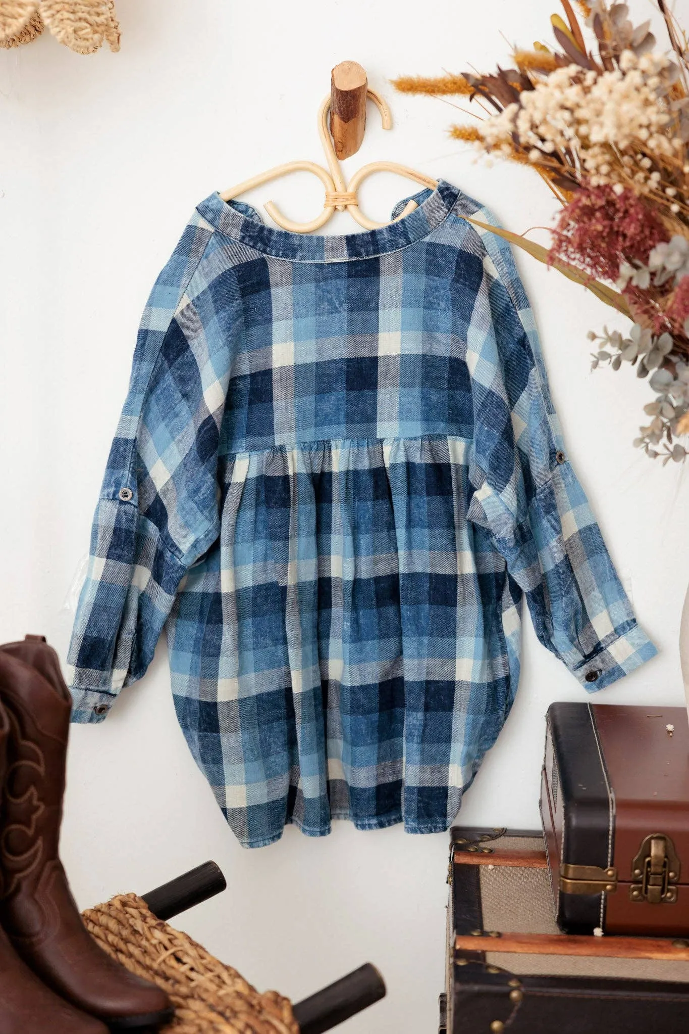 Girls Plaid 3/4 Sleeve Asymmetric Ruffle Back Top