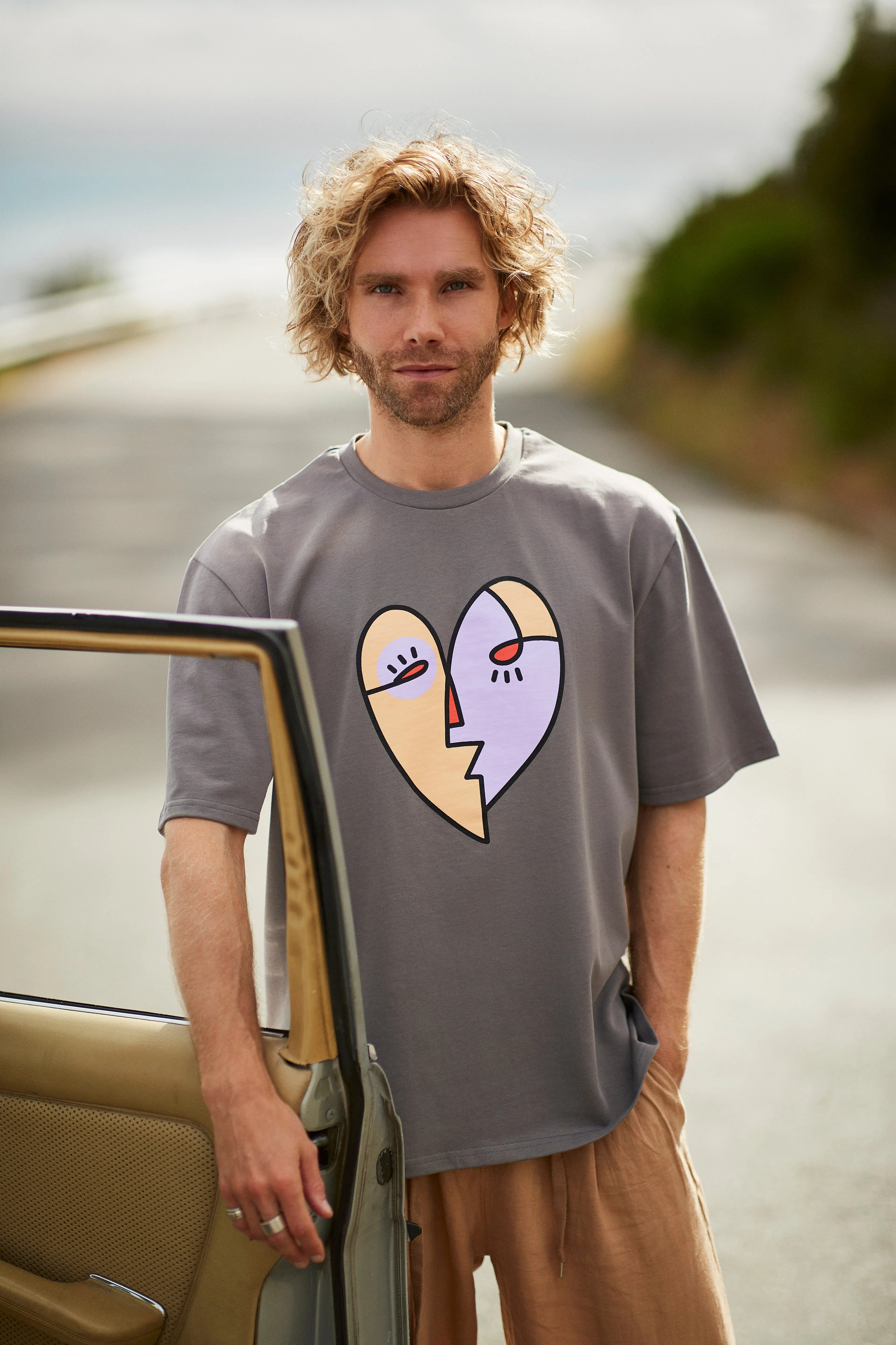 Heart T-shirt Grey