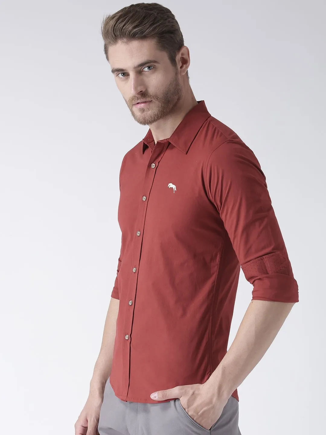 Men Red Slim Fit Solid Casual Shirt