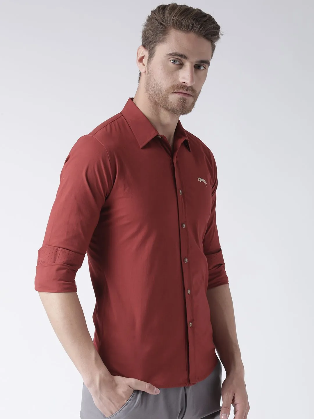 Men Red Slim Fit Solid Casual Shirt