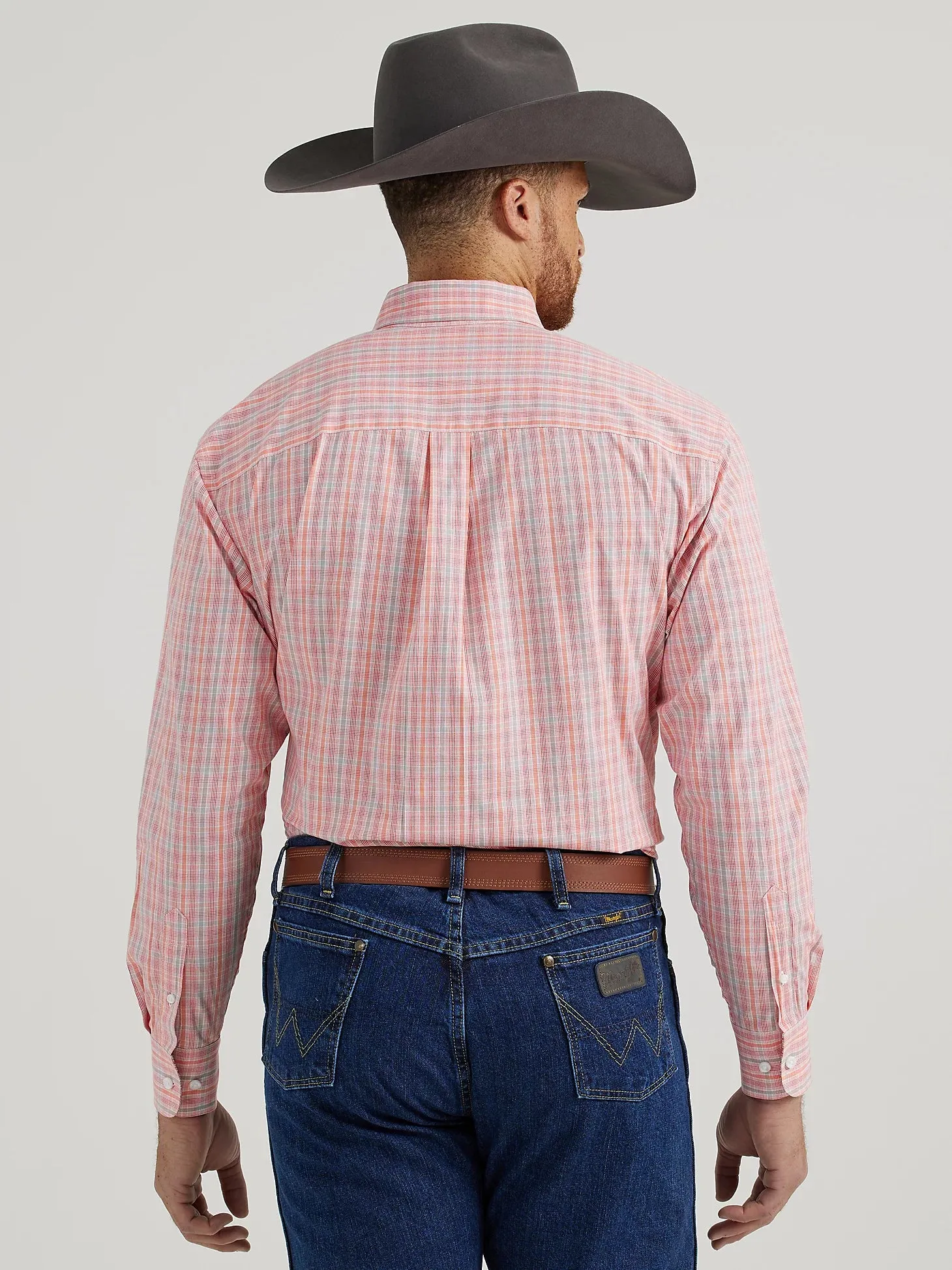 Men's WRANGLER® GEORGE STRAIT™ LONG SLEEVE BUTTON DOWN ONE POCKET SHIRT IN FIESTA RED PLAID - 112346526