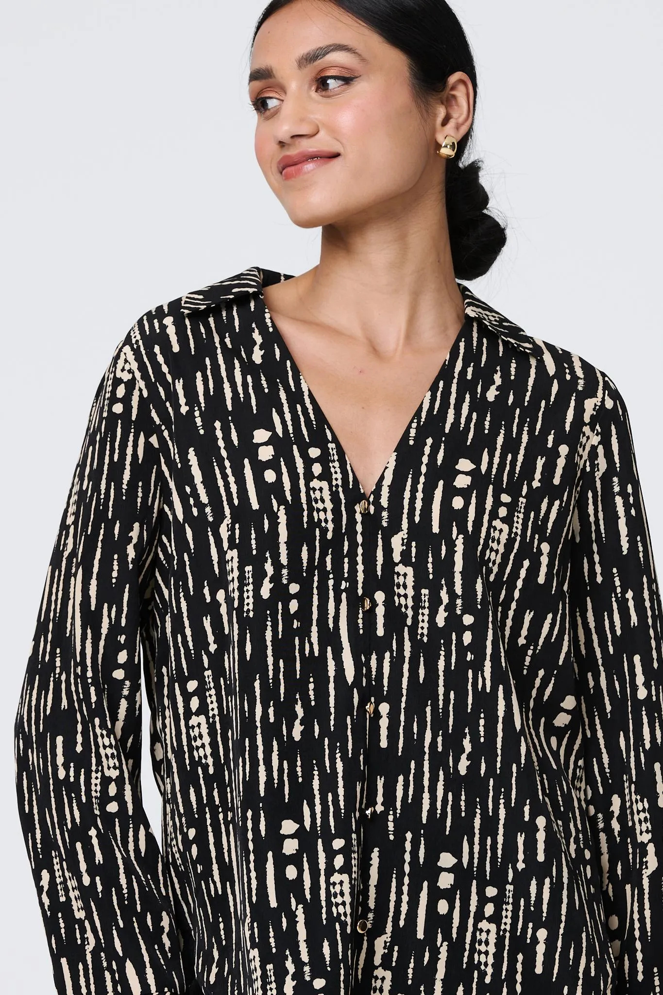 Printed V-Neck Long Flare Sleeve Shirt