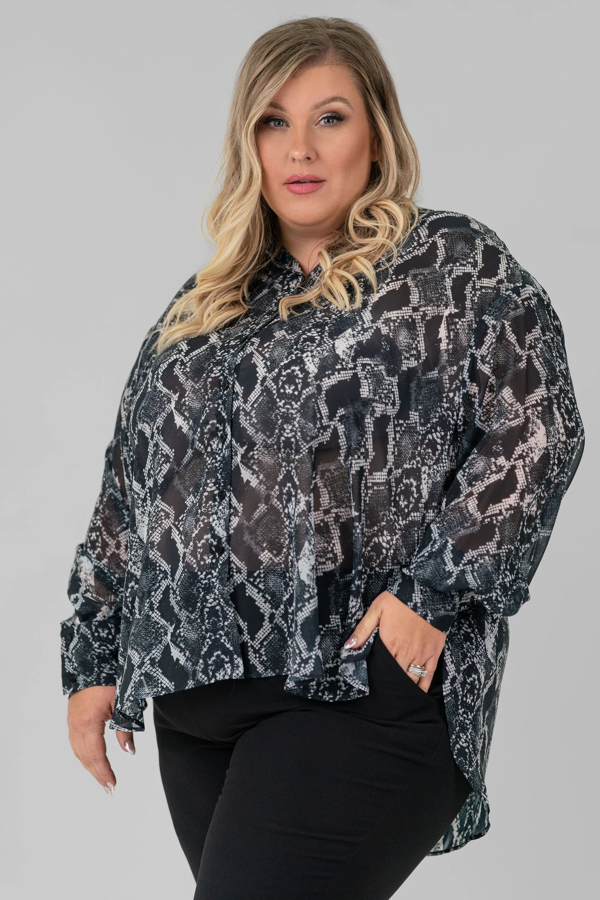 SNAKE PRINT TOP