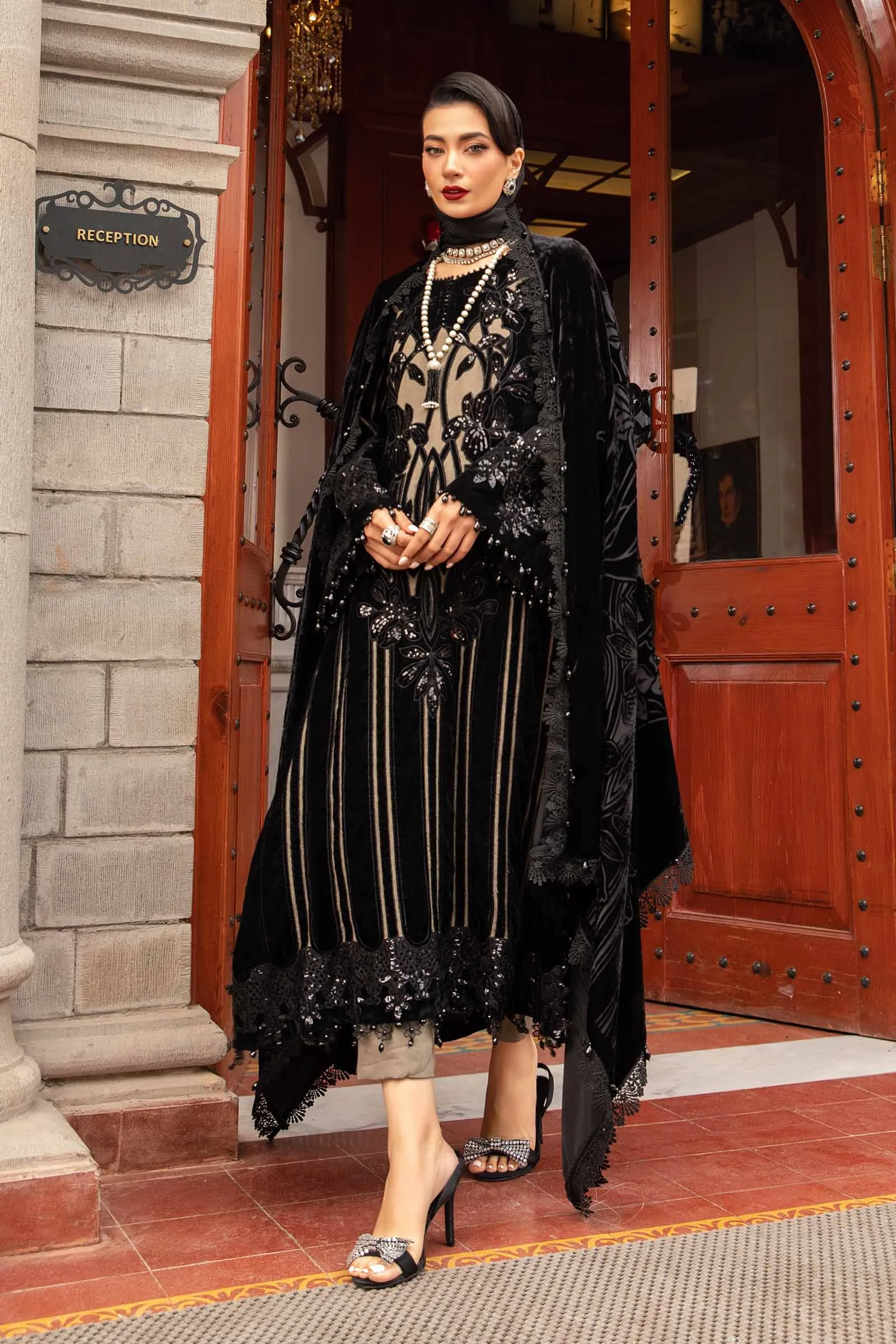 Winter Luxe'24 - 3 Piece Unstitched Embroidered Velvet Suit | DL-1205