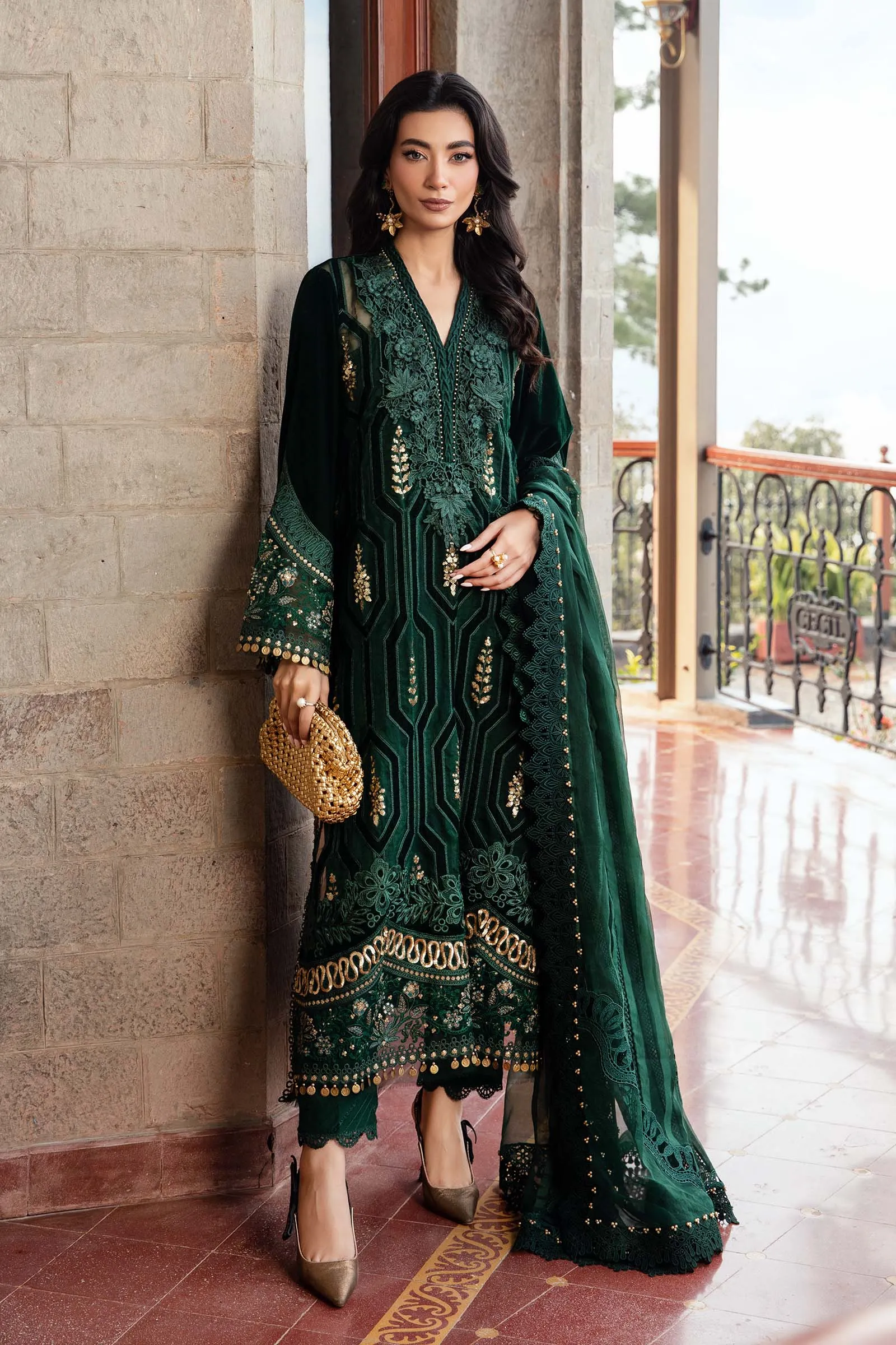 Winter Luxe'24 - 3 Piece Unstitched Embroidered Velvet Suit | DL-1212