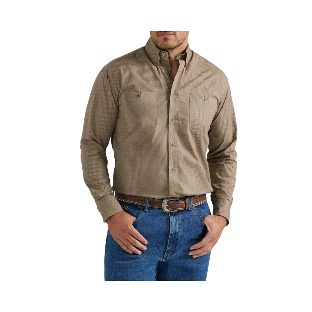 Wrangler Men's Long Sleeve Button Down Two Pocket Shirt